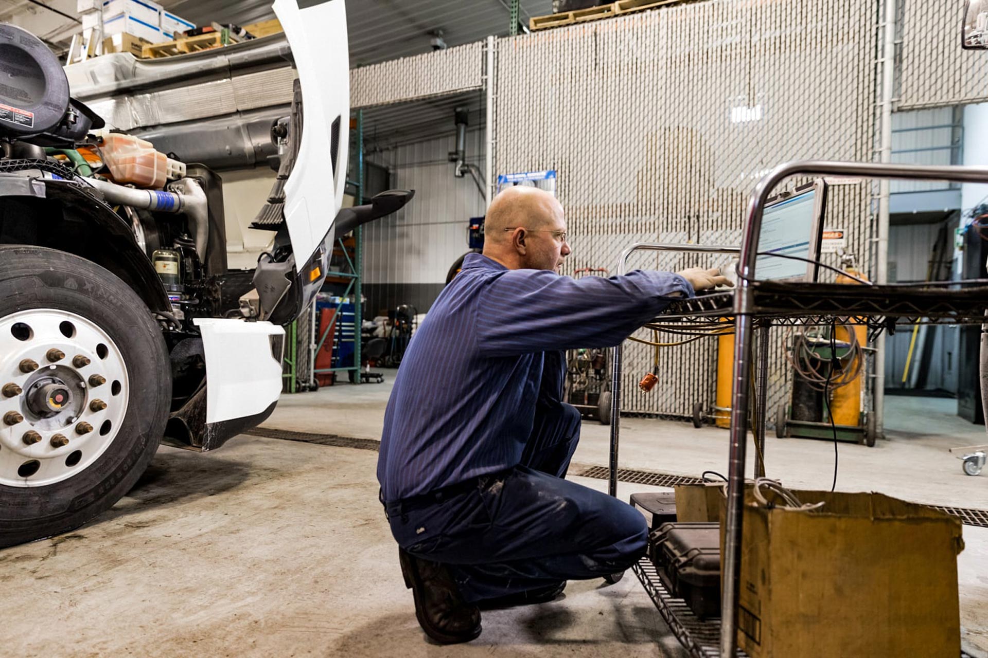 Technician Working Banner